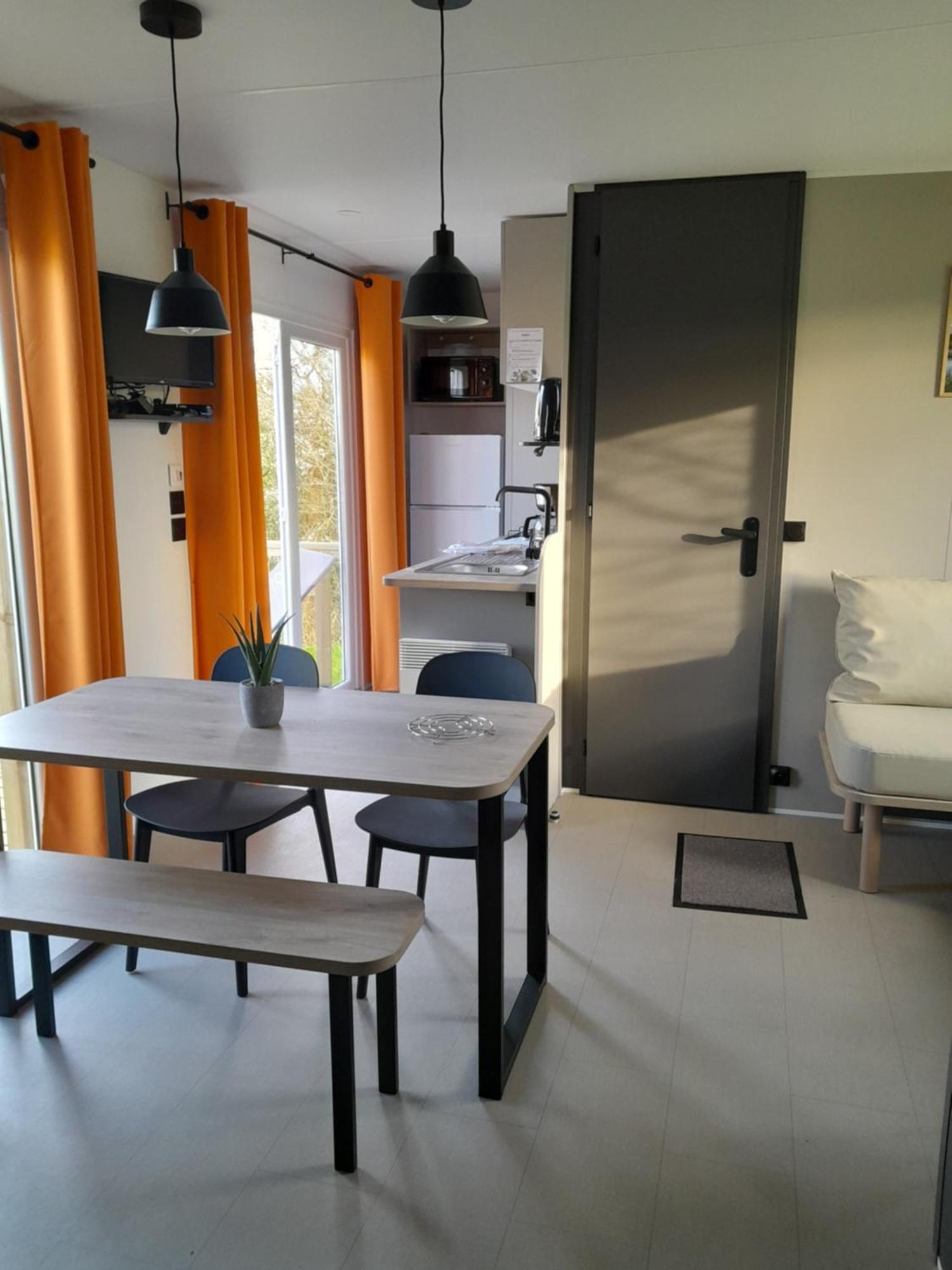 Camping Le Picard Tournieres エクステリア 写真