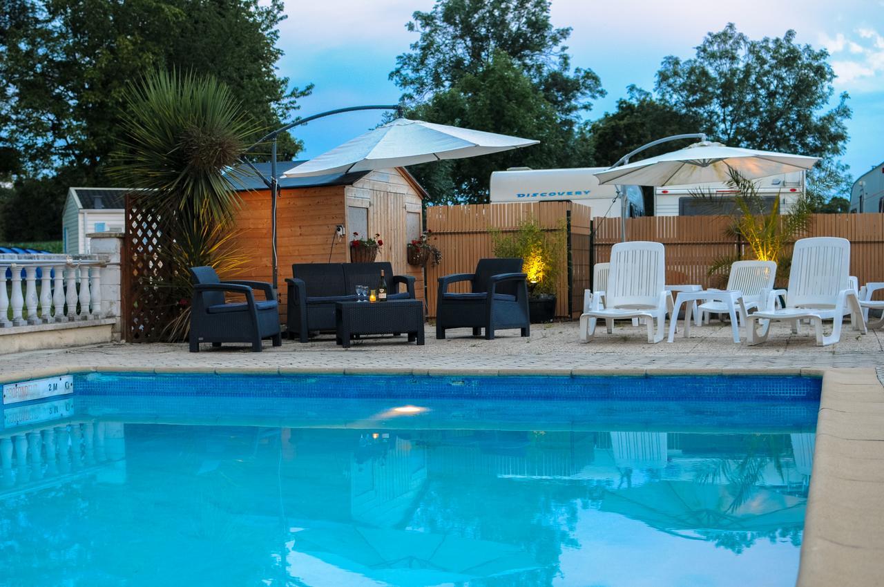 Camping Le Picard Tournieres エクステリア 写真